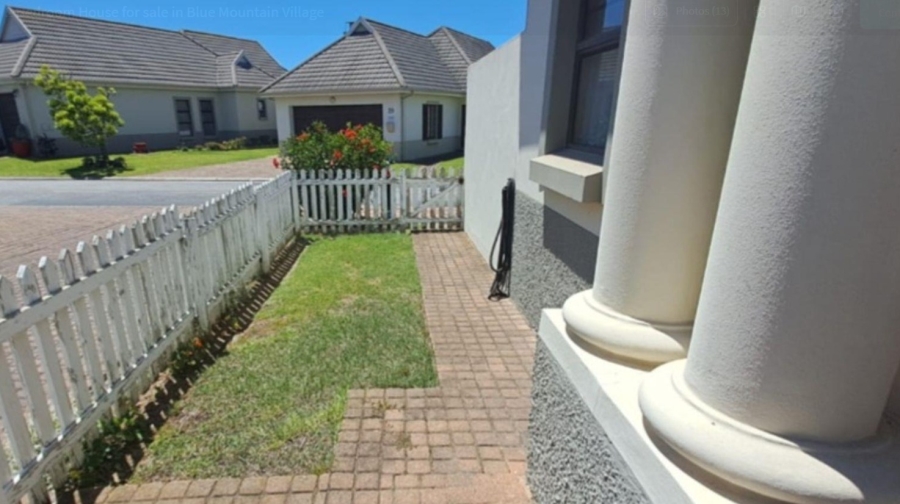 2 Bedroom Property for Sale in Blue Mountain Village Western Cape